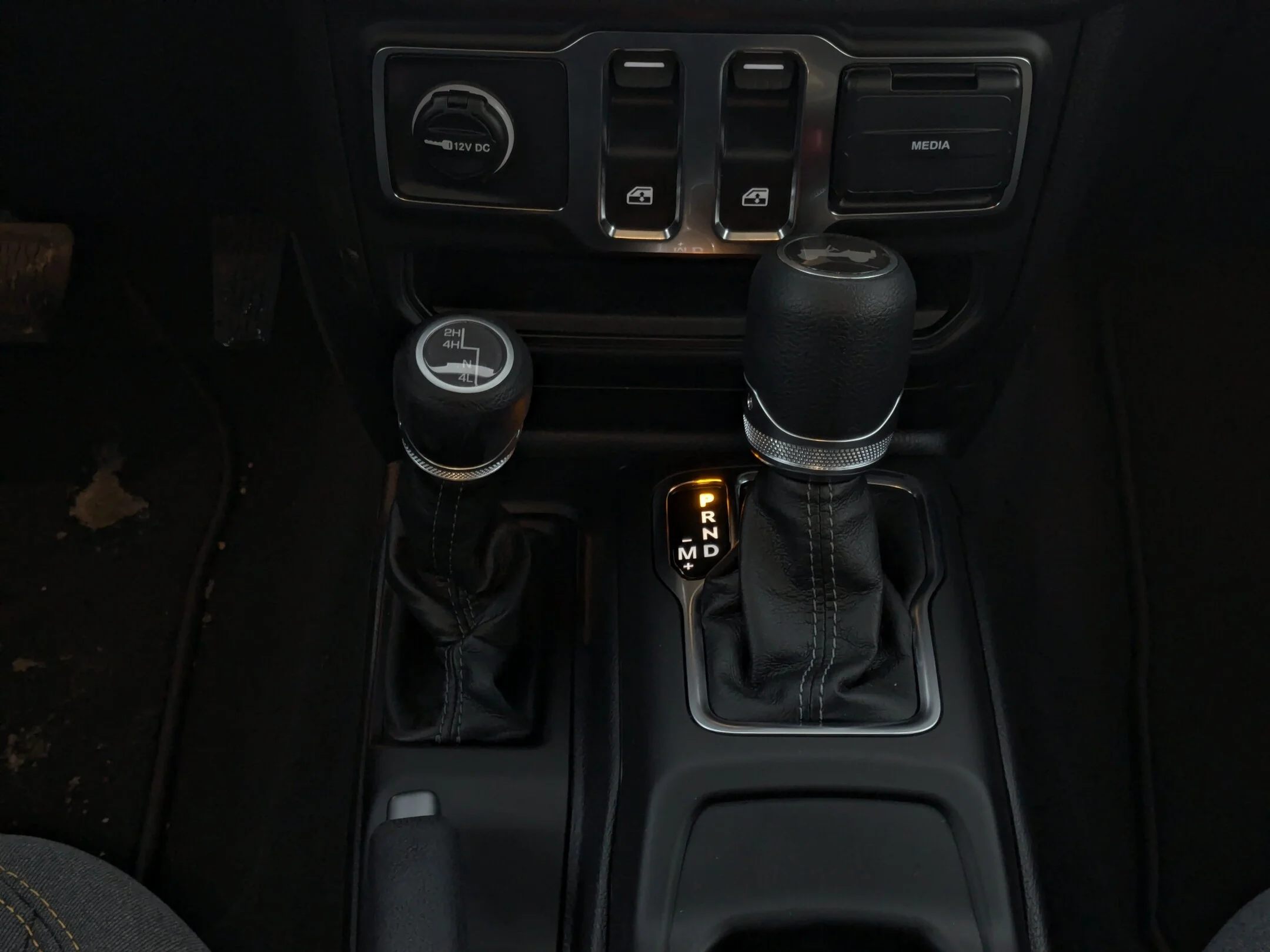 New 2026 Black Jeep Sport - - Black Freedom Hardtop - 8-Spd Auto - 12.3 Uconnect 5 - Selec-Speed Control & More! image 21