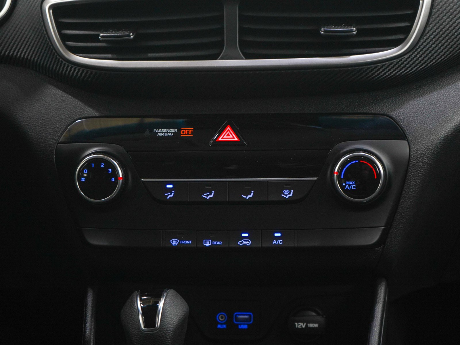 2019 Hyundai Tucson SE - Photo 16