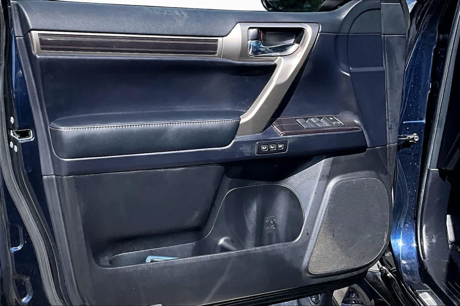 Used 2021 Nightfall Mica Lexus Premium image 25