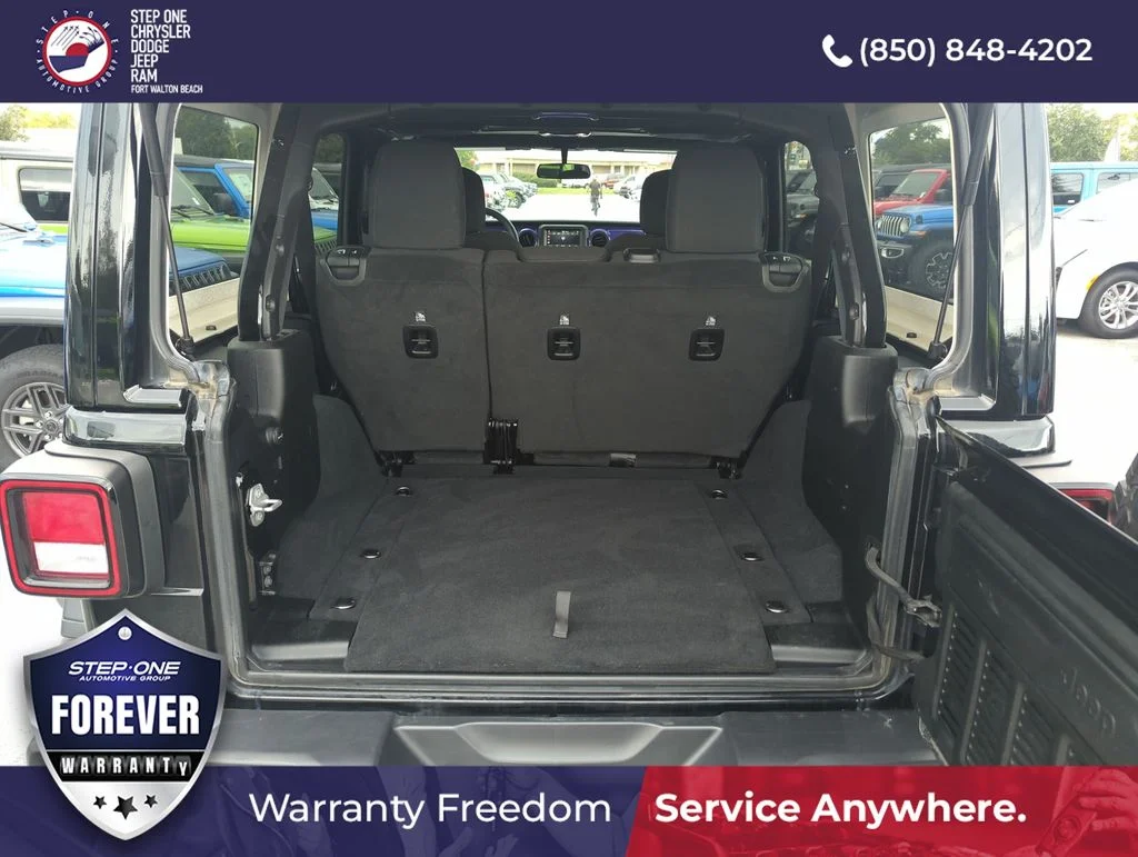 Used 2022 Black Jeep Unlimited High Tide image 28