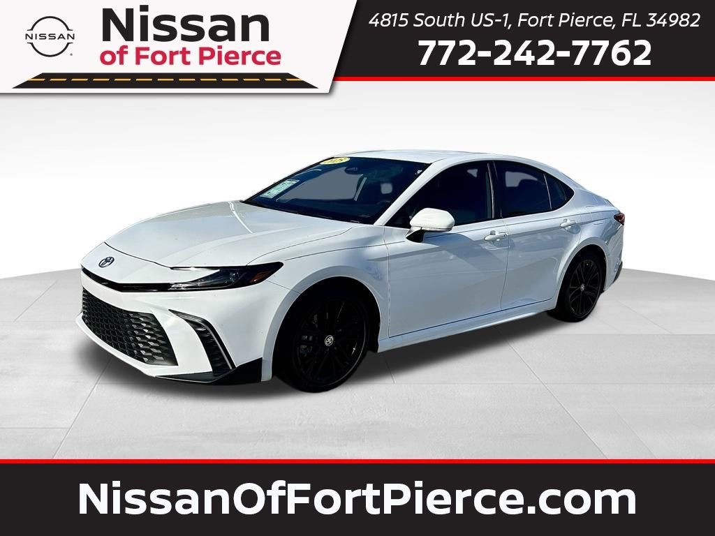 2025 Toyota Camry SE