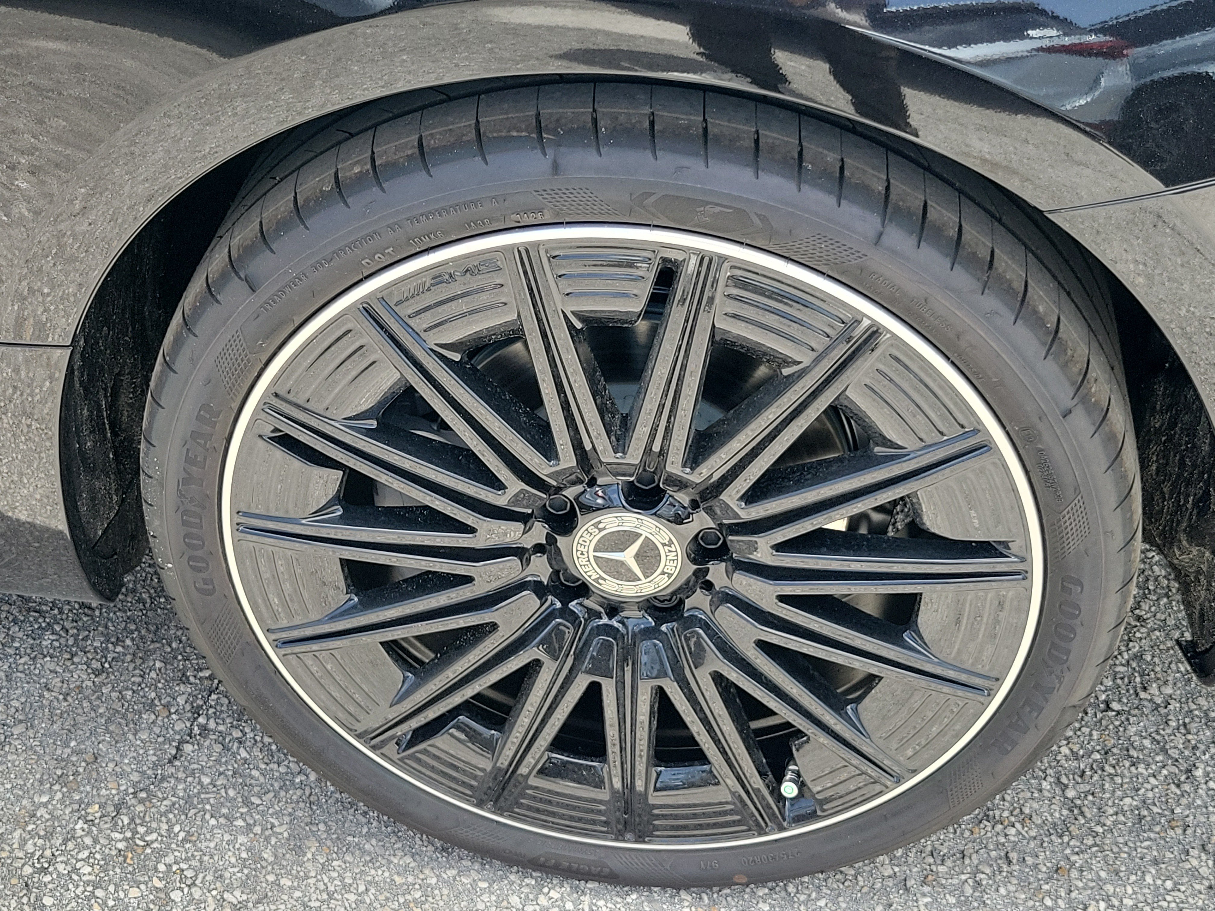New 2026 Obsidian Black Metallic Mercedes-Benz CLE 300 image 38