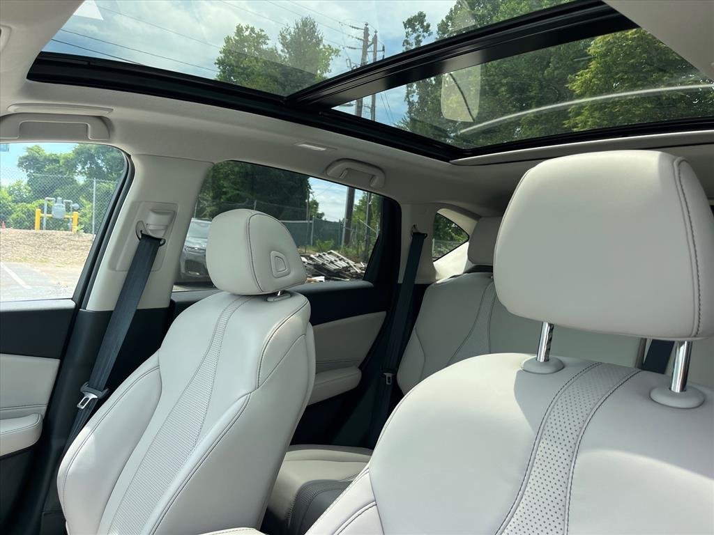 New 2026 Platinum White Pearl Acura Technology Package SH-AWD image 6