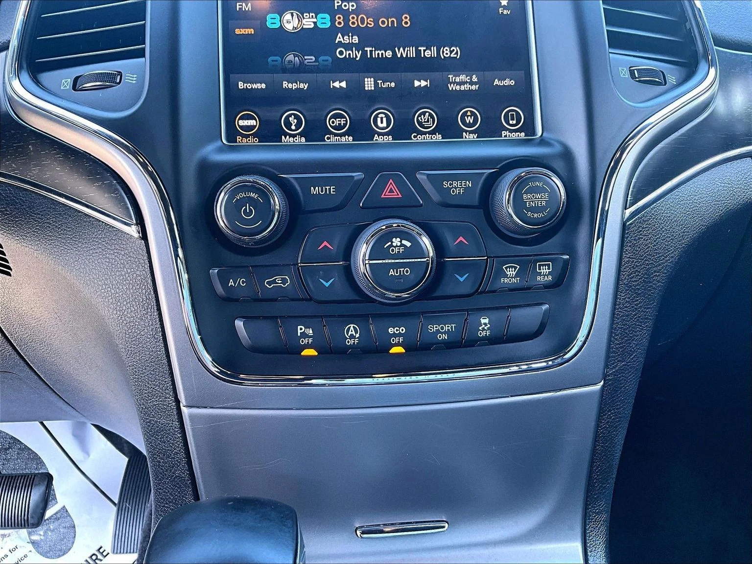 Used 2018 Black Jeep Limited image 30