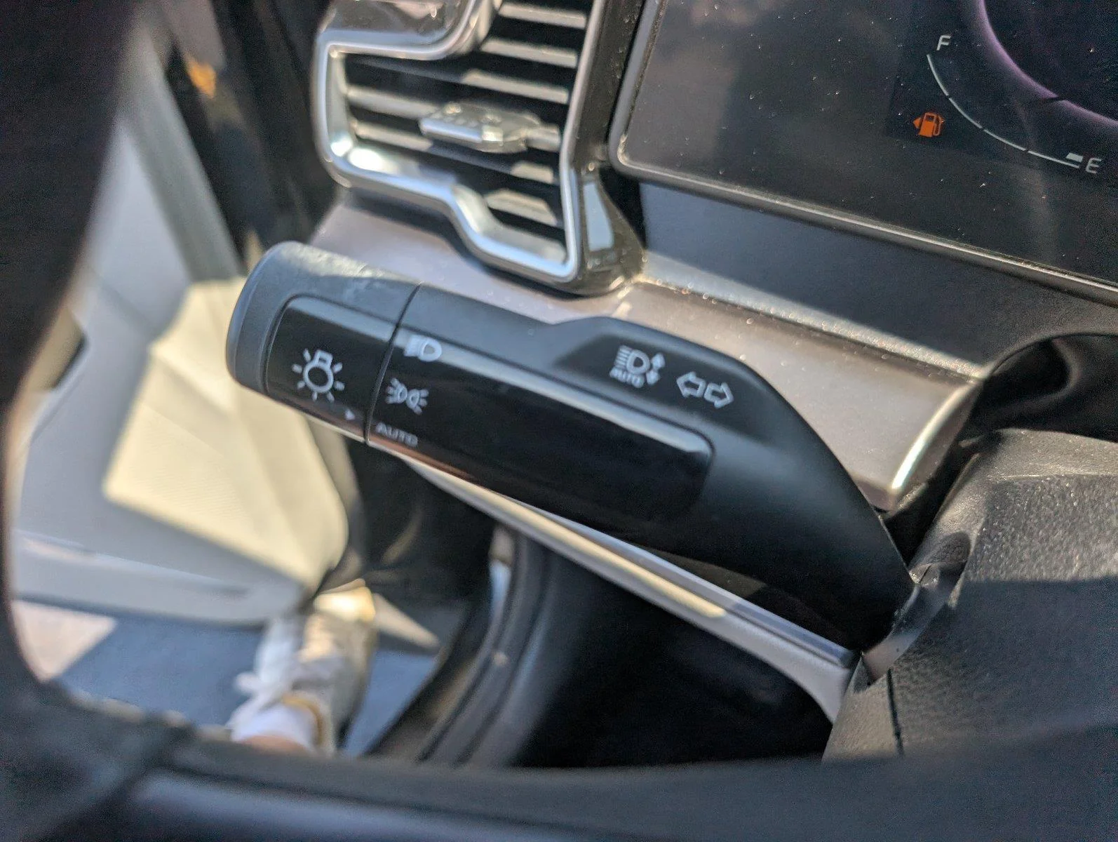 Used 2023 Ebony Black Kia EX image 29