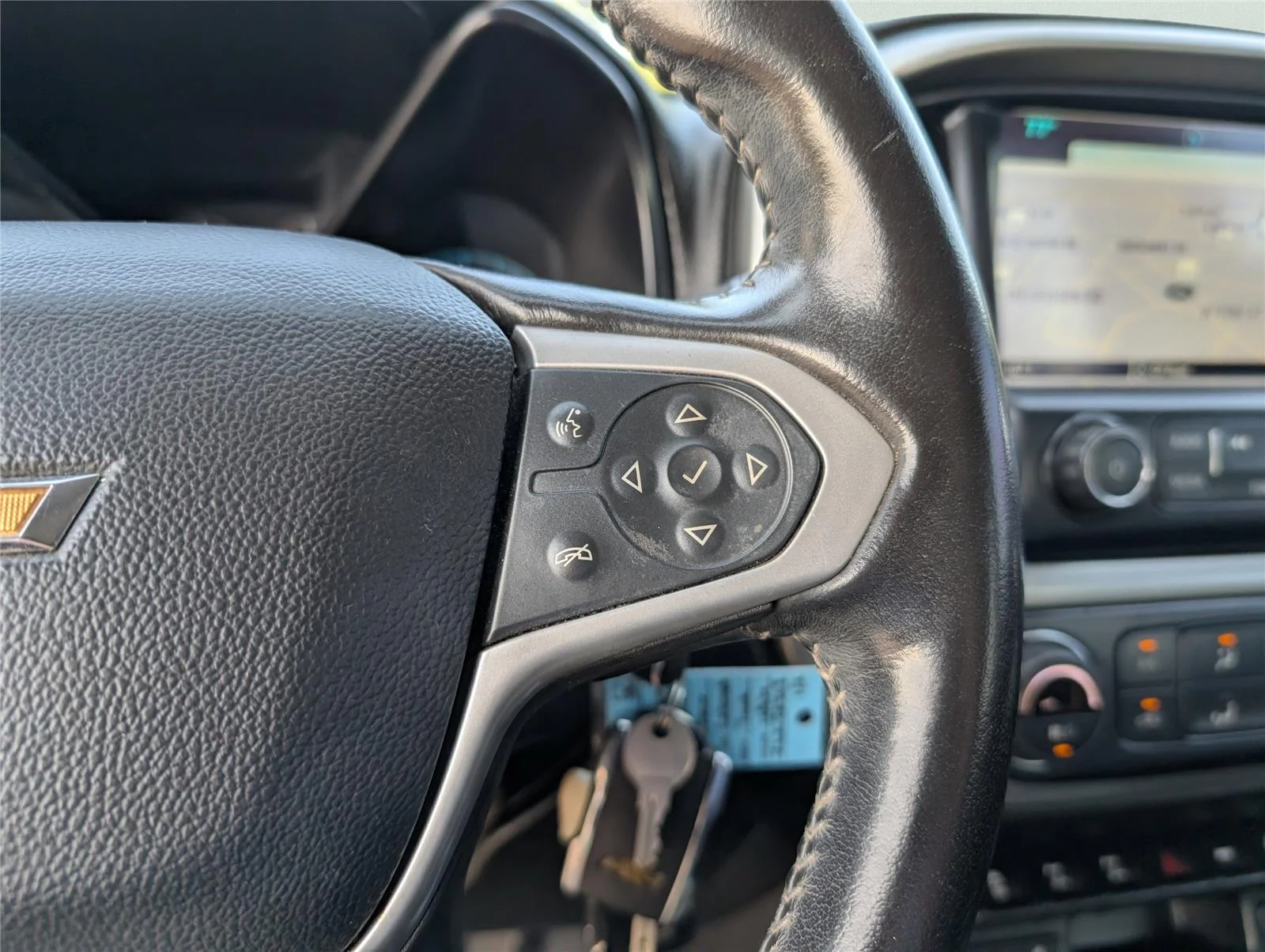 Used 2018 SUMMIT WHITE Chevrolet 4WD ZR2 image 20