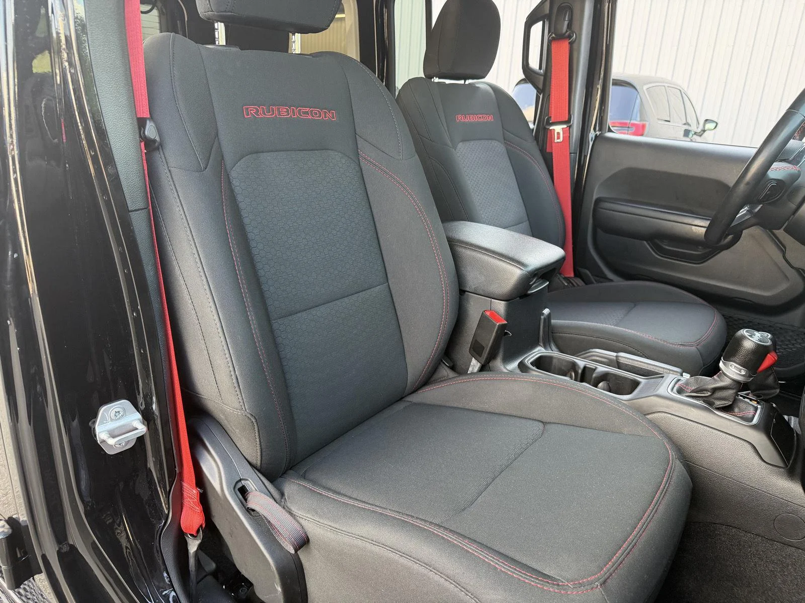 Used 2020 Black Clearcoat Jeep Recon image 21