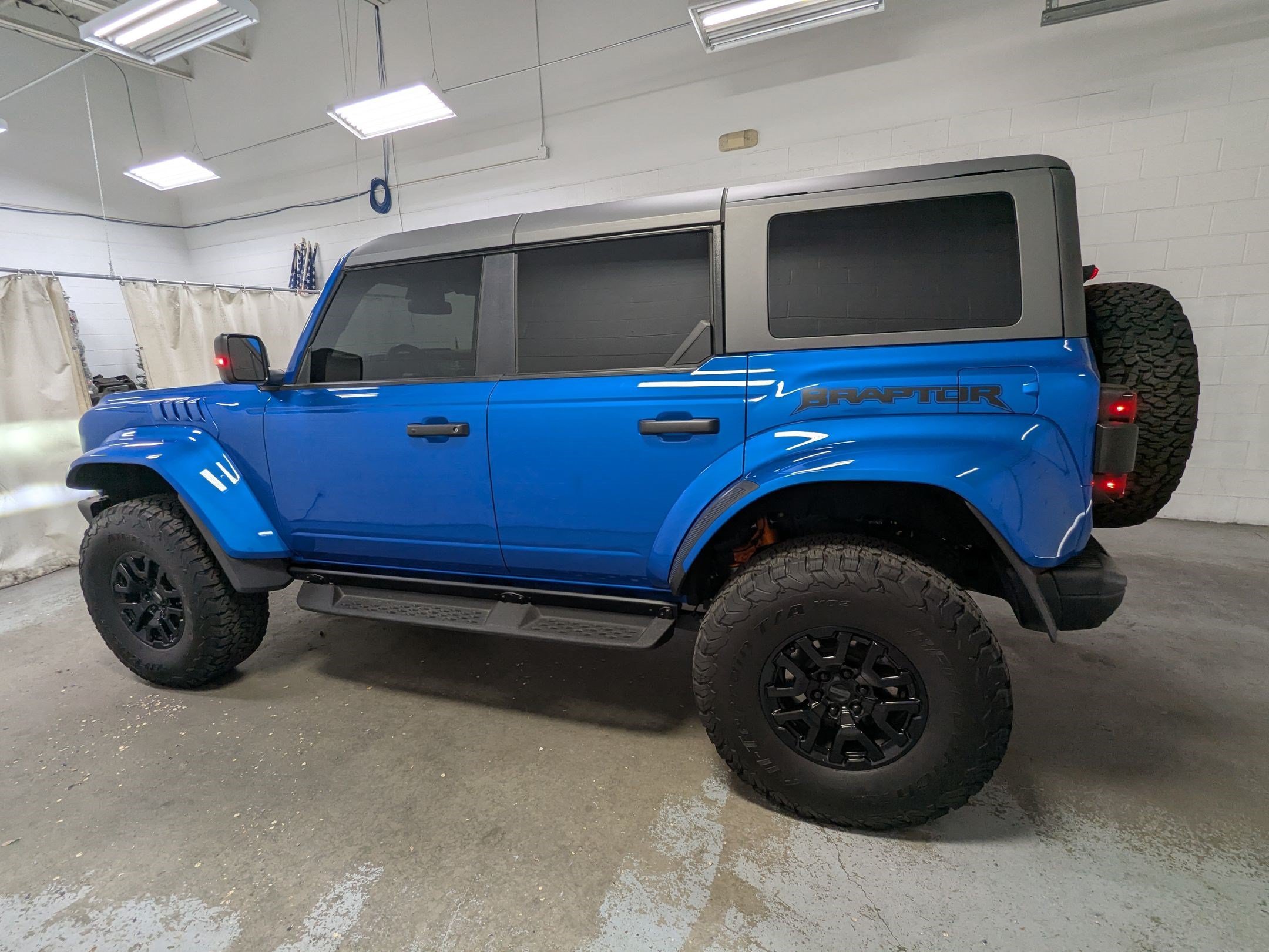 Used 2024 Blue Metallic Ford Raptor image 8