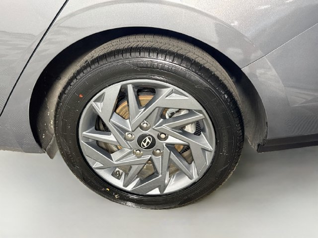 Used 2024 Ecotronic Gray Hyundai SEL image 33
