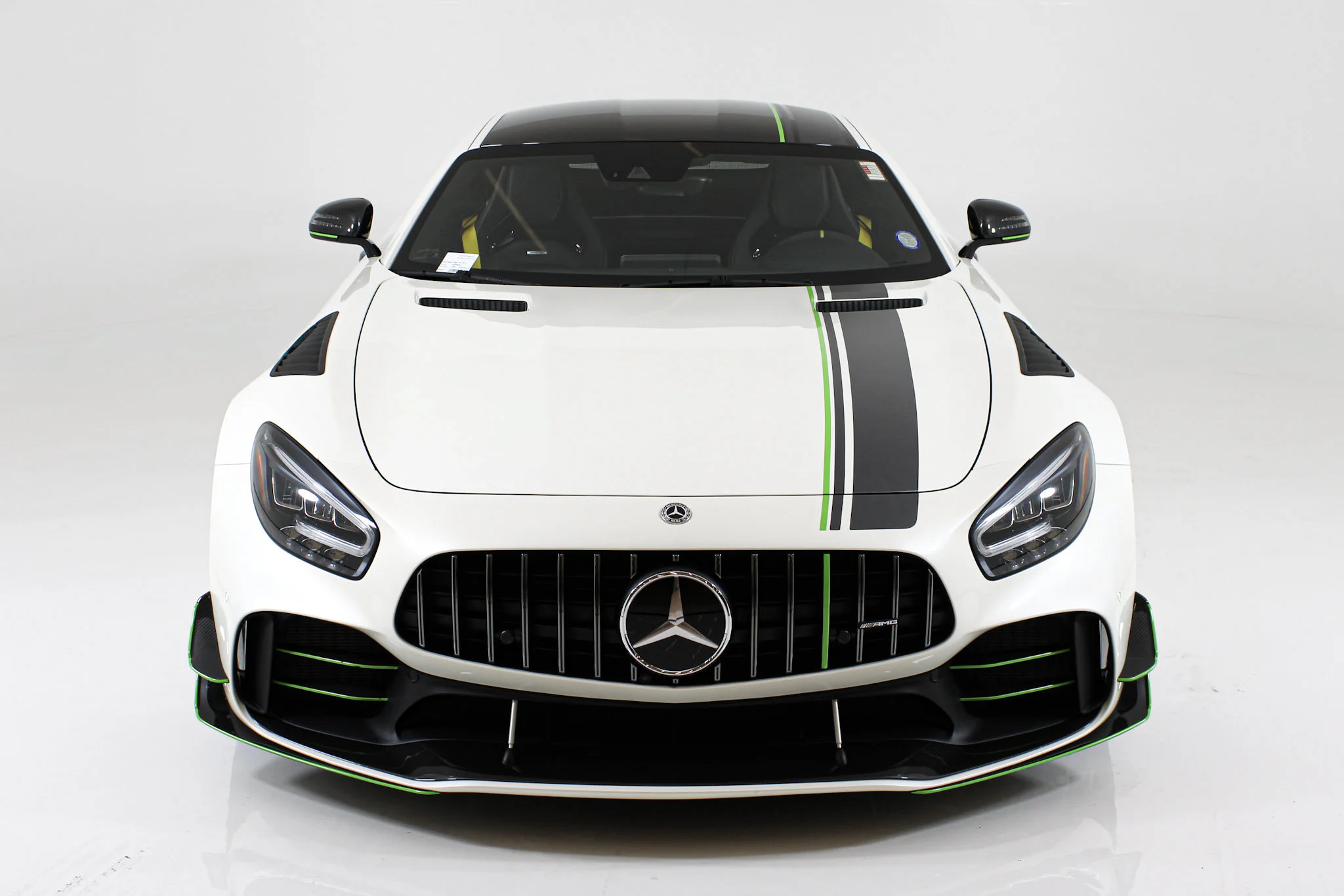 Used 2020 White Mercedes-Benz R PRO image 20