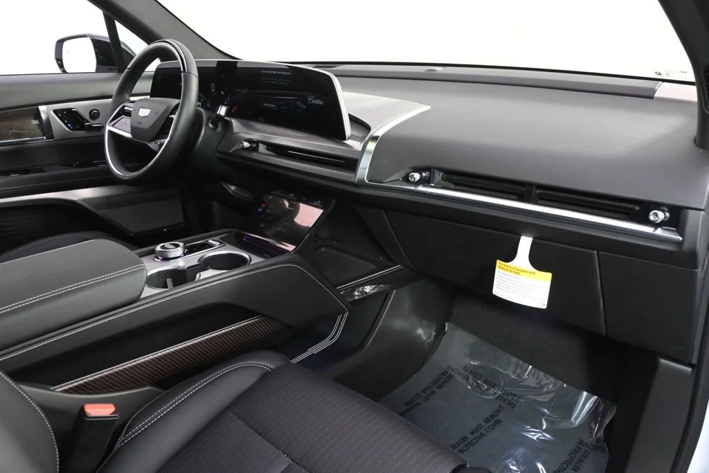 2027 Cadillac VISTIQ Sport - Photo 15