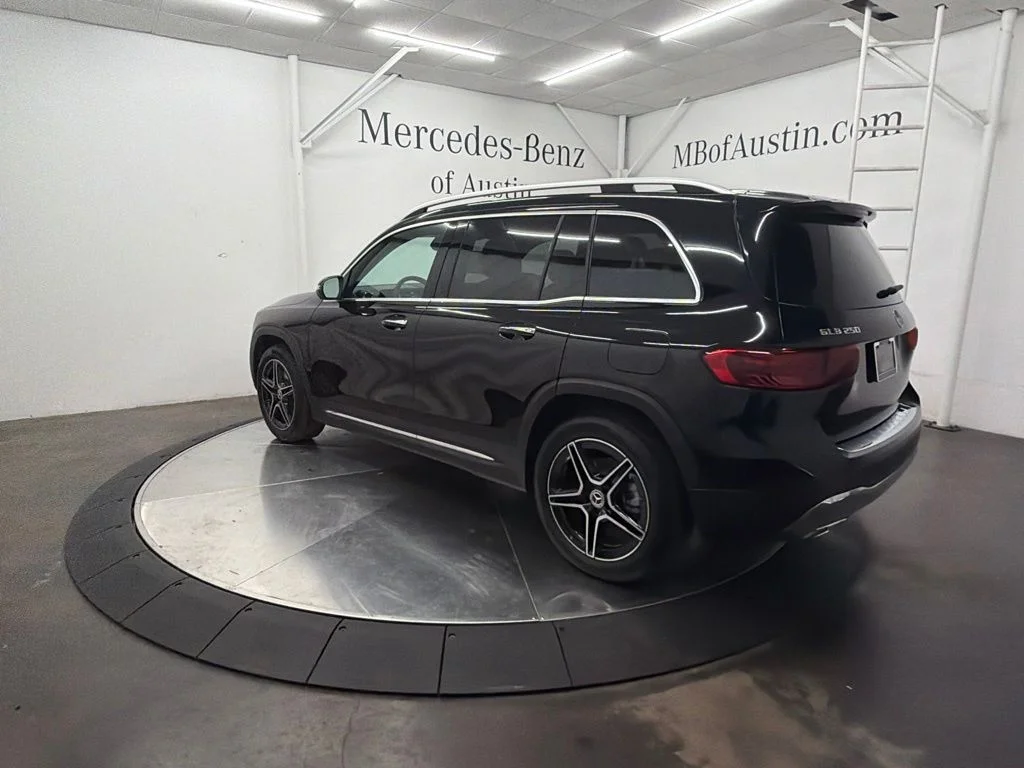 New 2026 Black Mercedes-Benz GLB 250 image 5