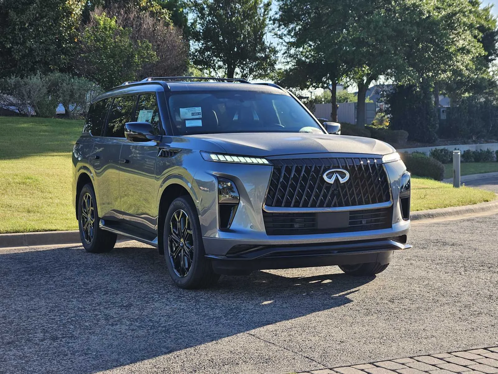 New 2026 DYNAMIC METAL INFINITI Sport 4WD image 2