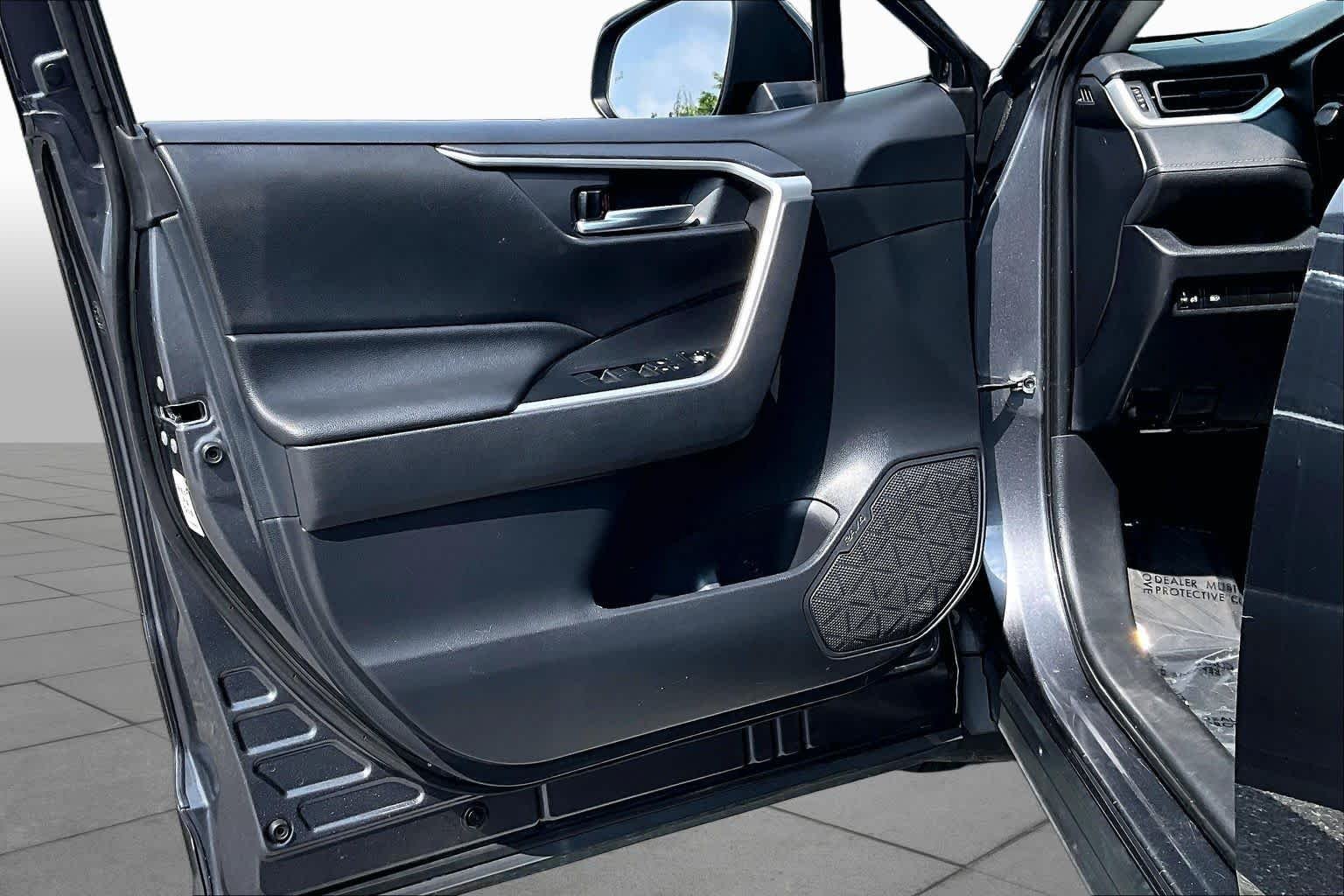 Used 2019 Magnetic Gray Metallic Toyota XLE image 22