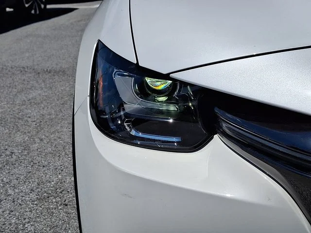 Used 2025 White Mazda Premium image 10