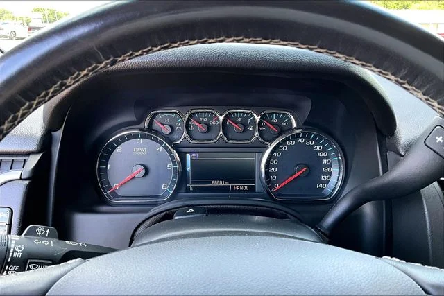 Used 2019 Black Chevrolet LT image 12