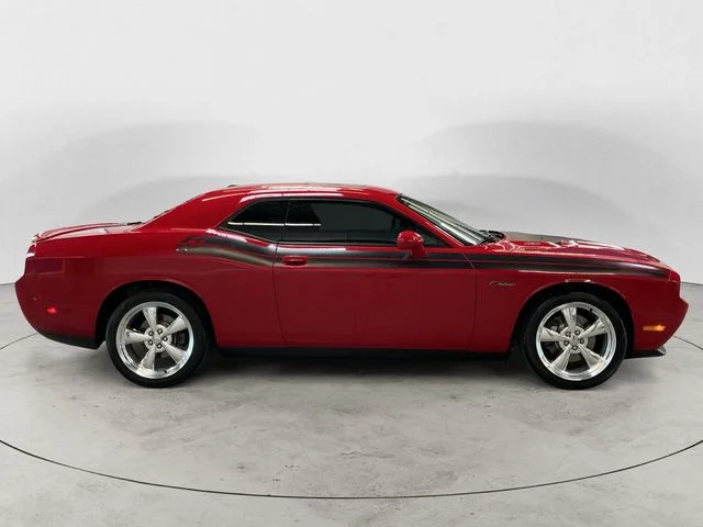 Used 2013 Red Dodge R/T image 4