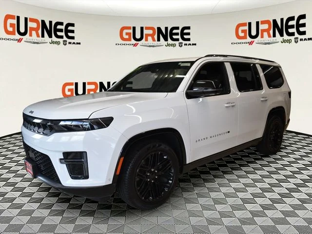 New 2026 Bright White Clear-Coat Exterior Paint Jeep Limited Reserve image 8
