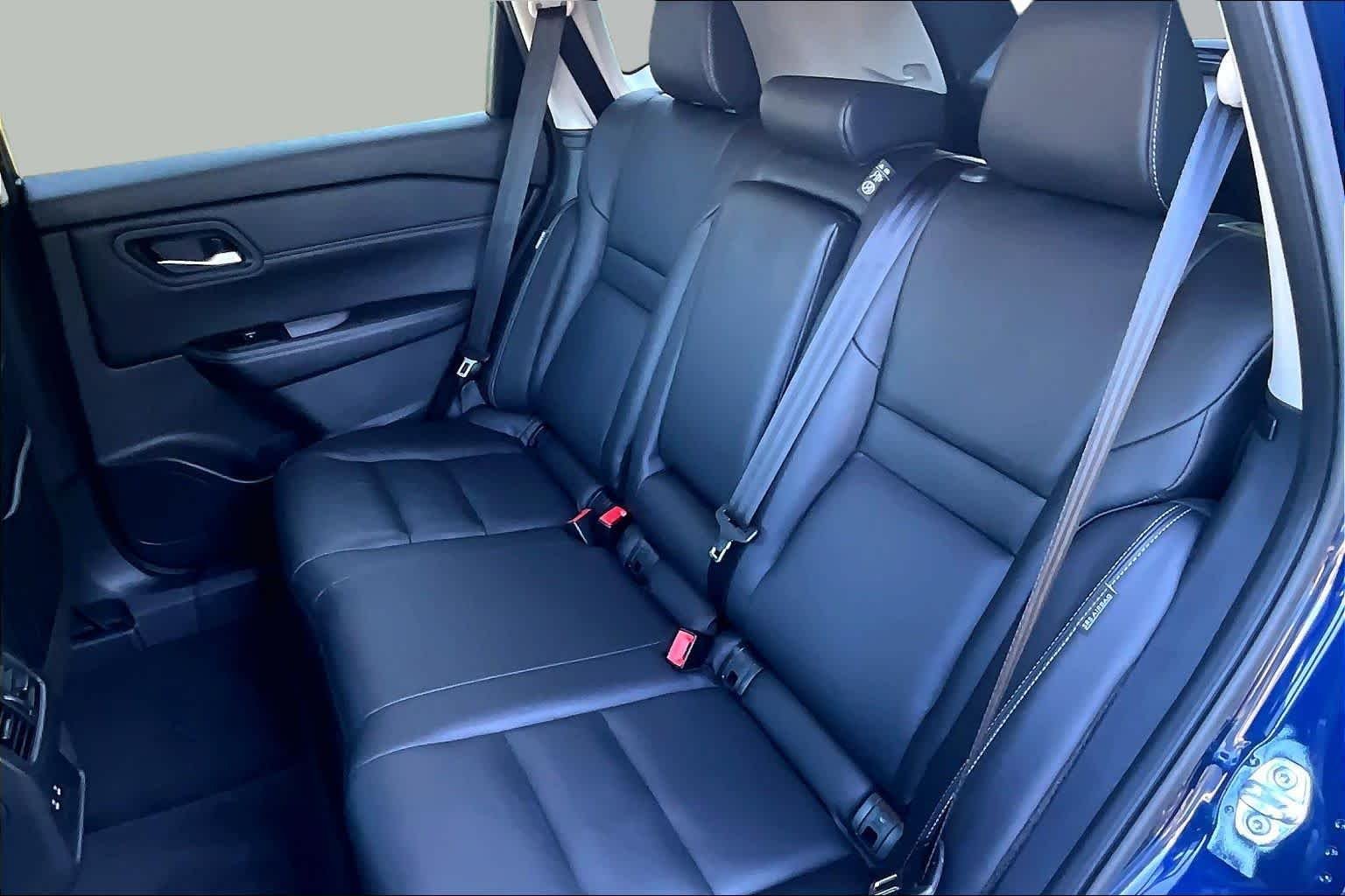 Used 2026 Deep Ocean Blue Pearl Nissan SL image 20