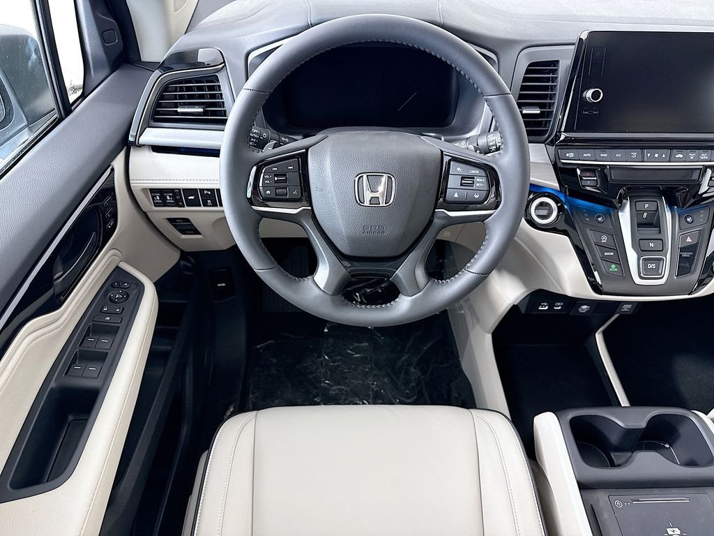 New 2026 Modern Steel Metallic Honda Touring image 10