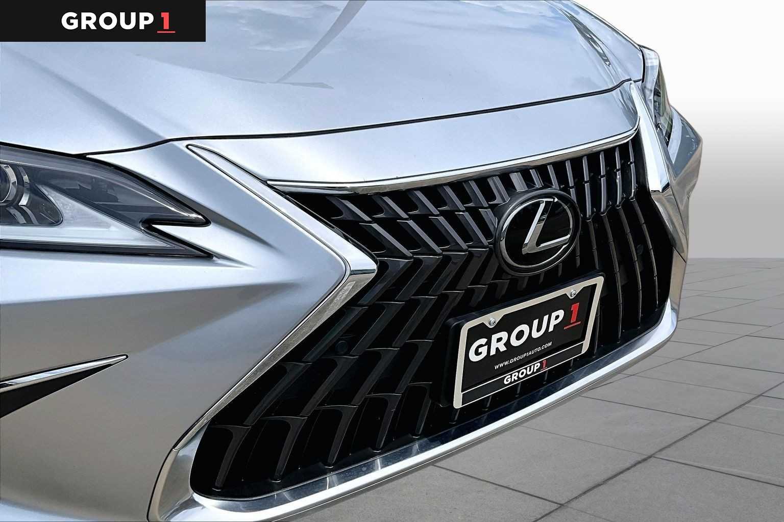 Used 2025 Iridium Lexus  image 27