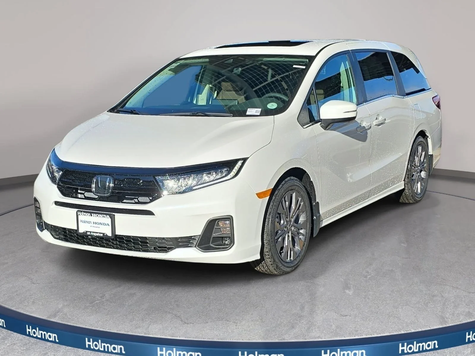 2026 Honda Odyssey Touring's photo
