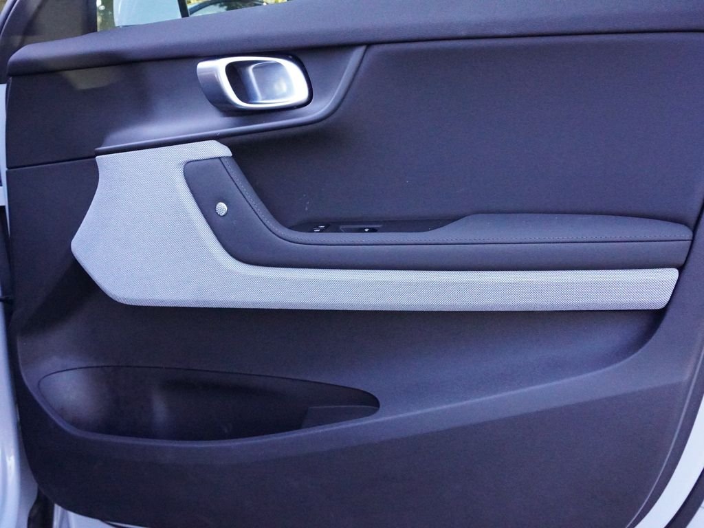 Used 2024 Gray Polestar Long Range Dual Motor image 25