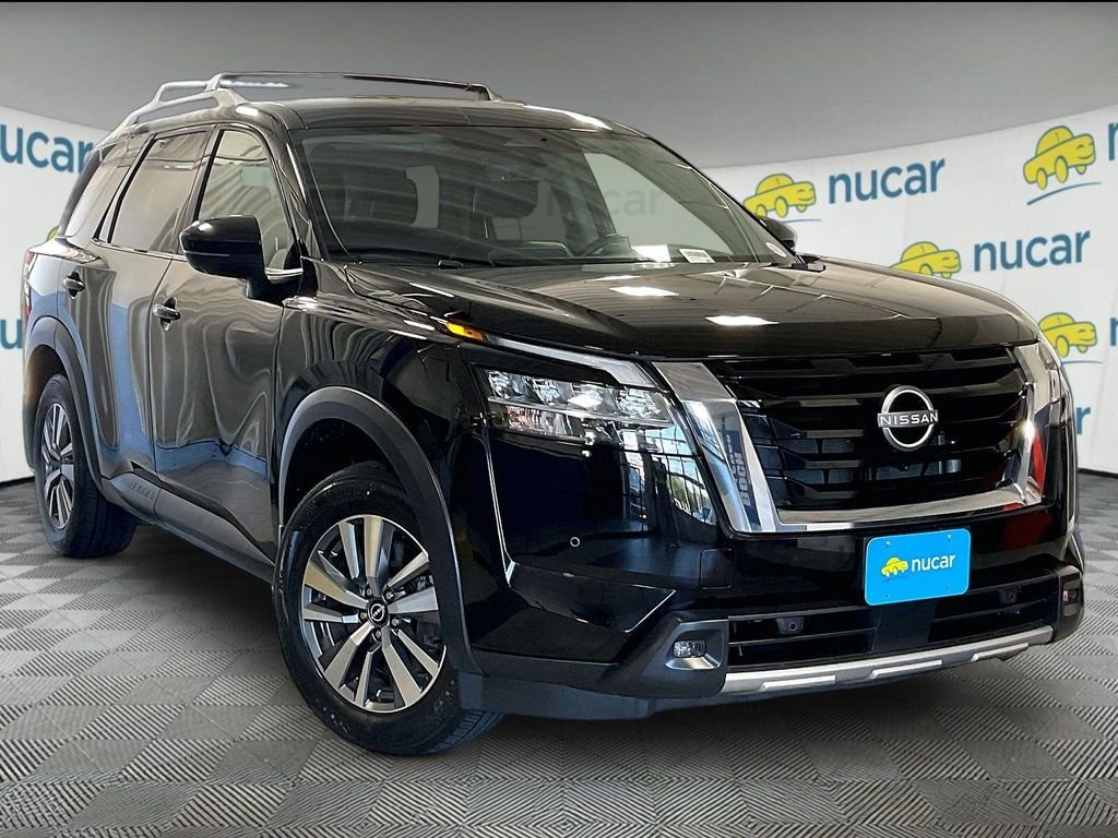 Used 2023 Super Black Nissan SL image 1