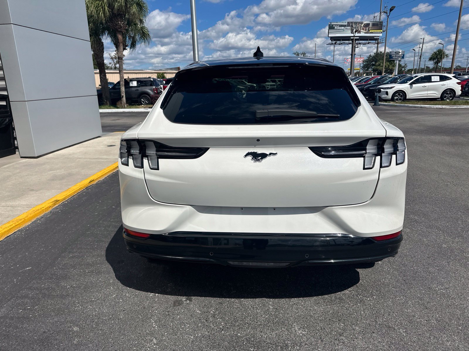 Used 2023 White Metallic Ford Premium image 3