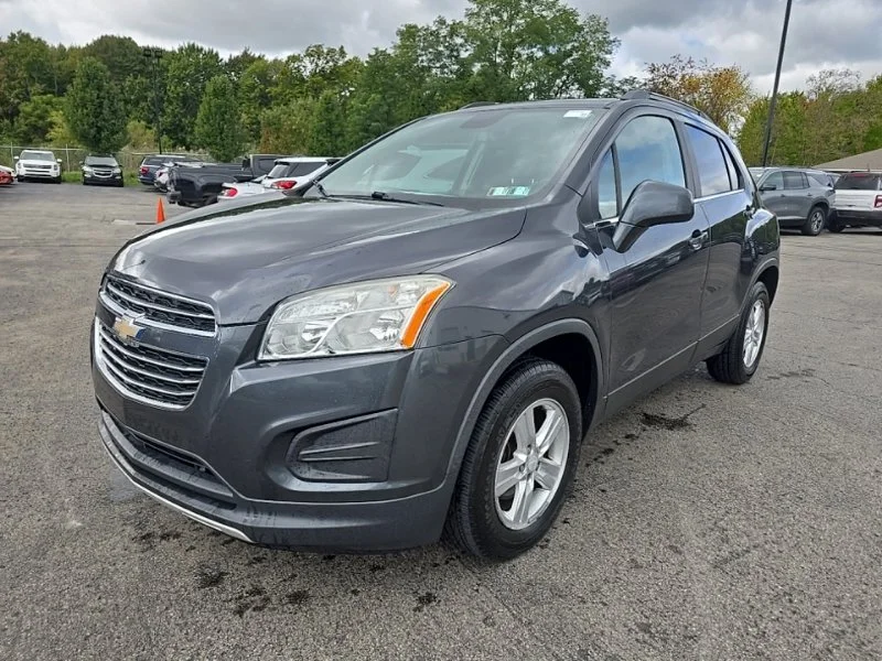 Used 2016 Gray Chevrolet LT image 3