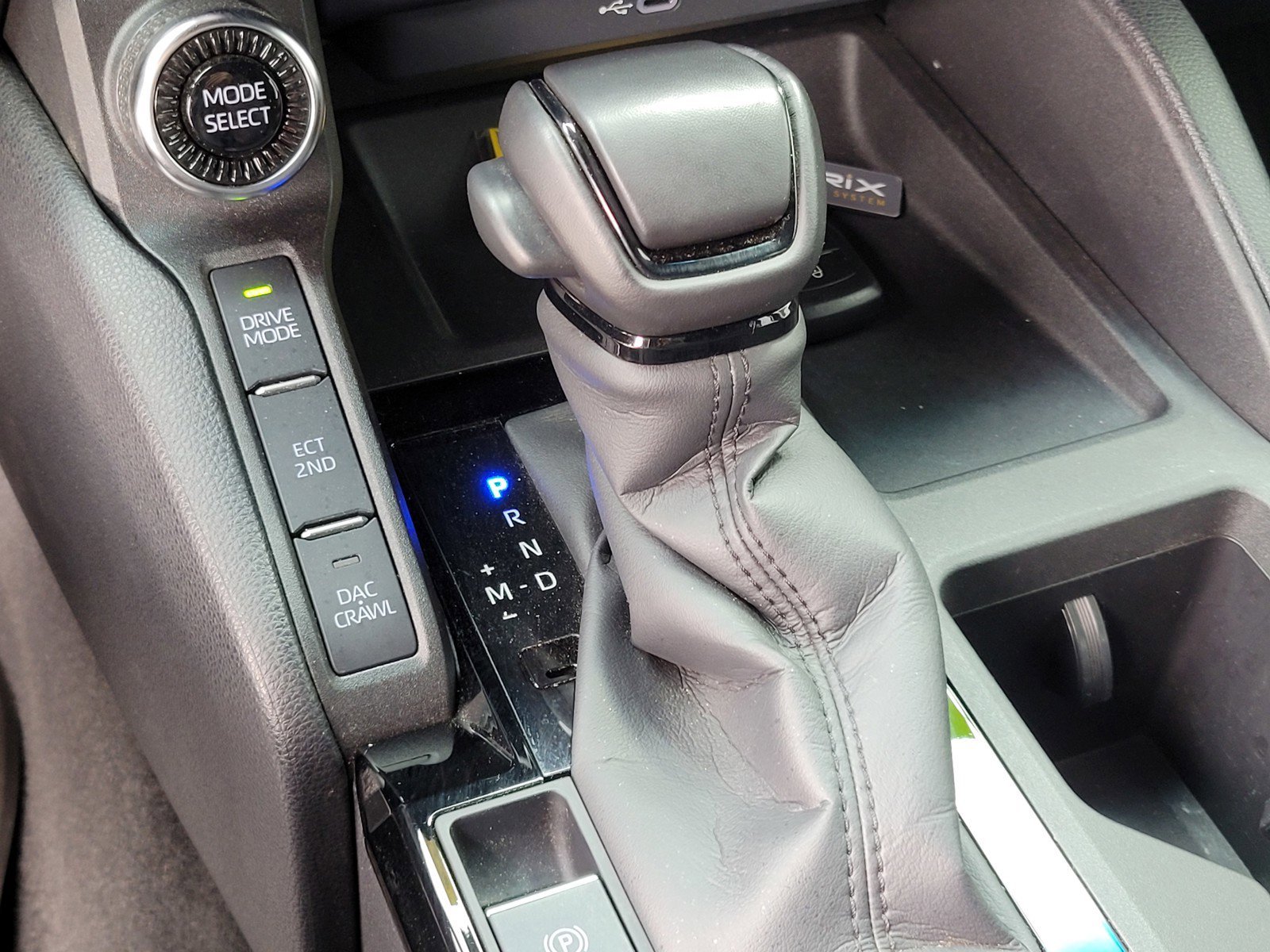 Certified Used 2025 White Toyota  image 21