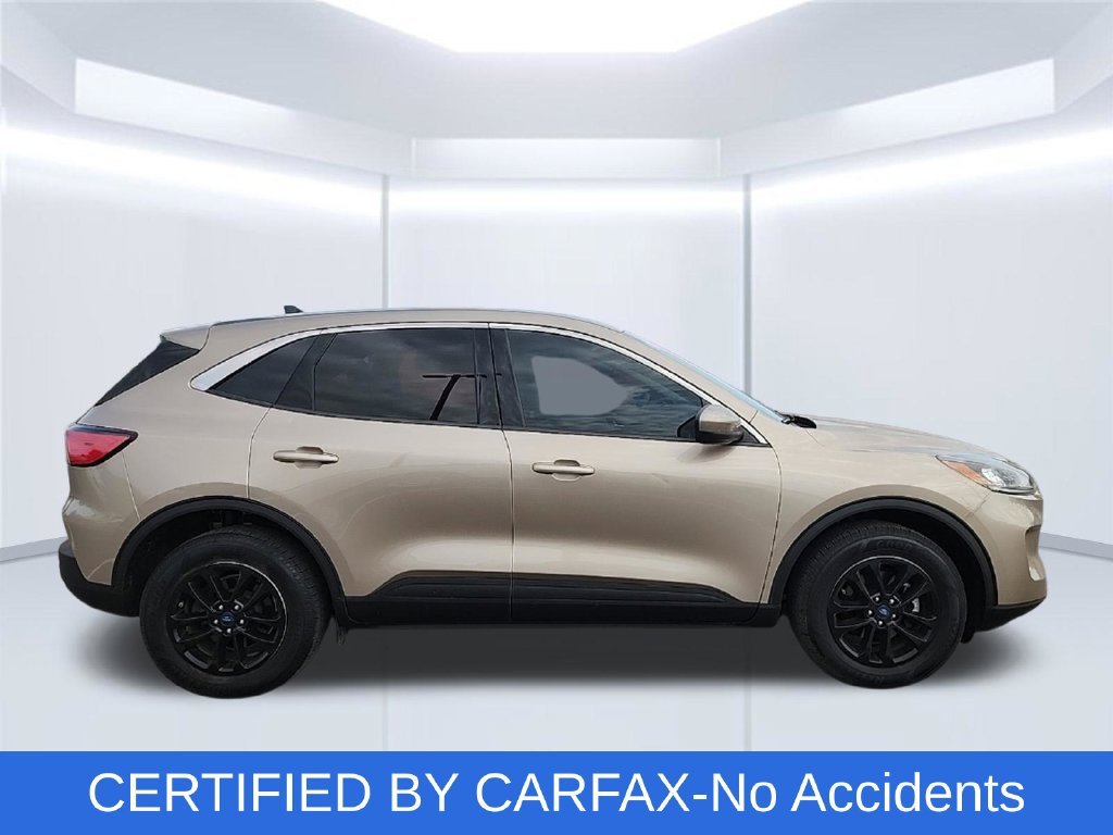 Used 2020 Ford Escape SE with VIN 1FMCU9G64LUA57052 for sale in Northfield, MN