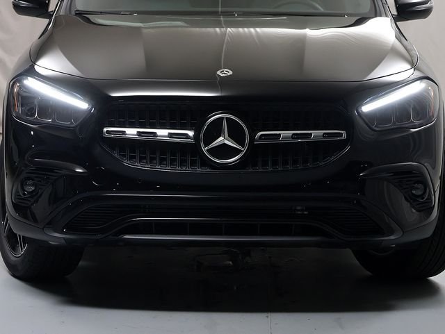 New 2026 Night Black Mercedes-Benz GLA 250 image 6