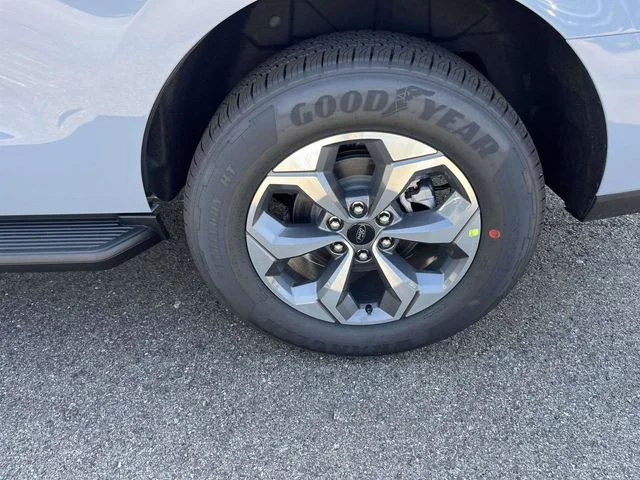 New 2027 Glacier Gray Metallic Tri-Coat Ford Active image 7
