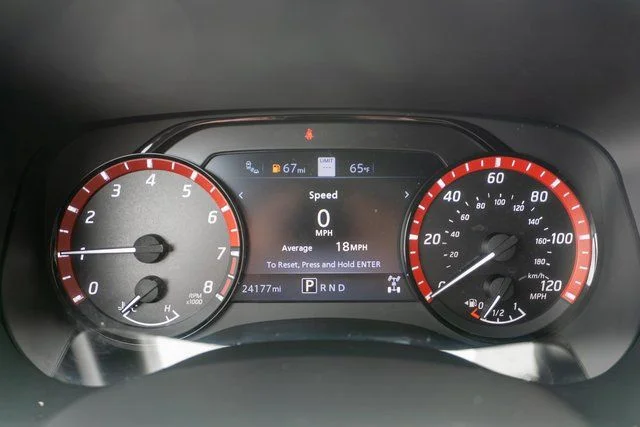 Used 2023 White Nissan PRO-4X image 21