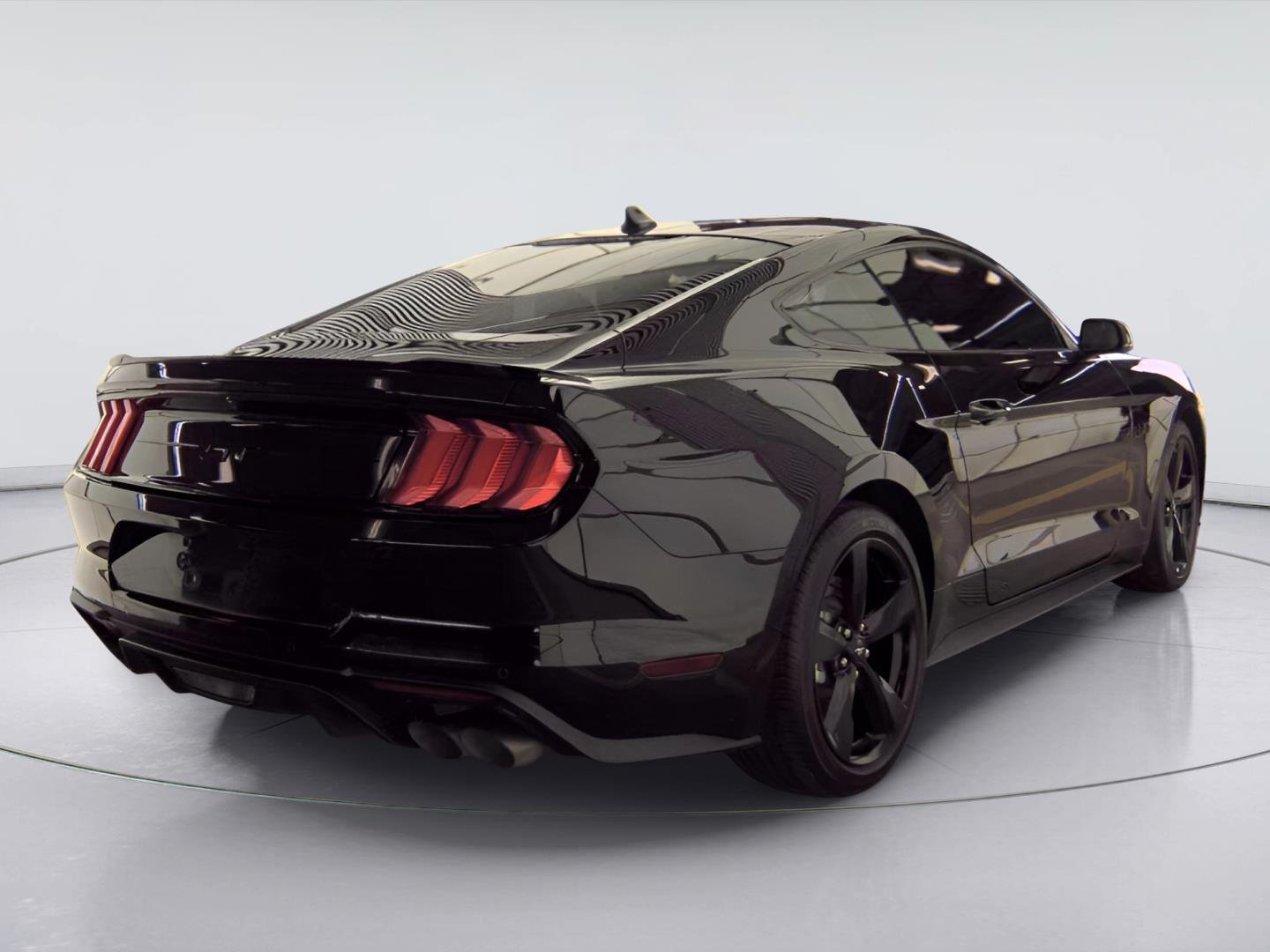 Used 2022 Shadow Black Ford GT Premium image 5