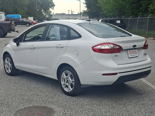 Used 2016 White Ford SE image 4