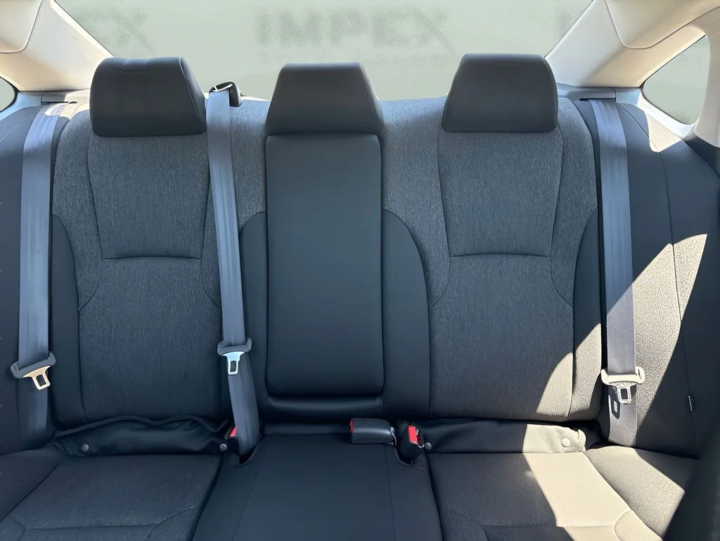 Used 2025 Silver Honda LX image 10