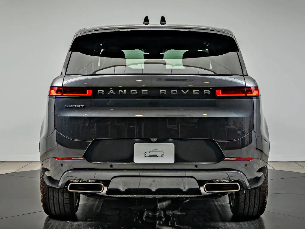 New 2026 Carpathian Gray Premium Metallic Land Rover Dynamic SE image 6