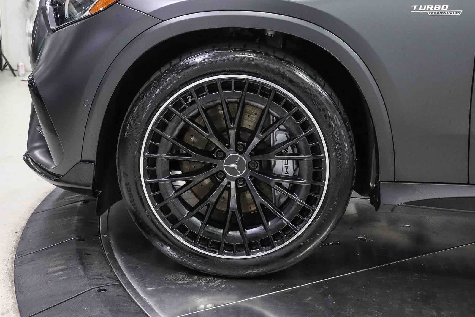 Certified Used 2026 MANUFAKTUR Graphite Grey Magno Mercedes-Benz AMG® GLC 43 image 9