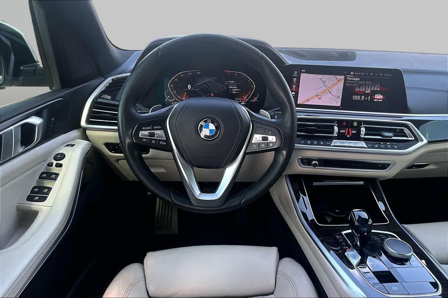 Used 2020 Alpine White BMW sDrive40i image 5