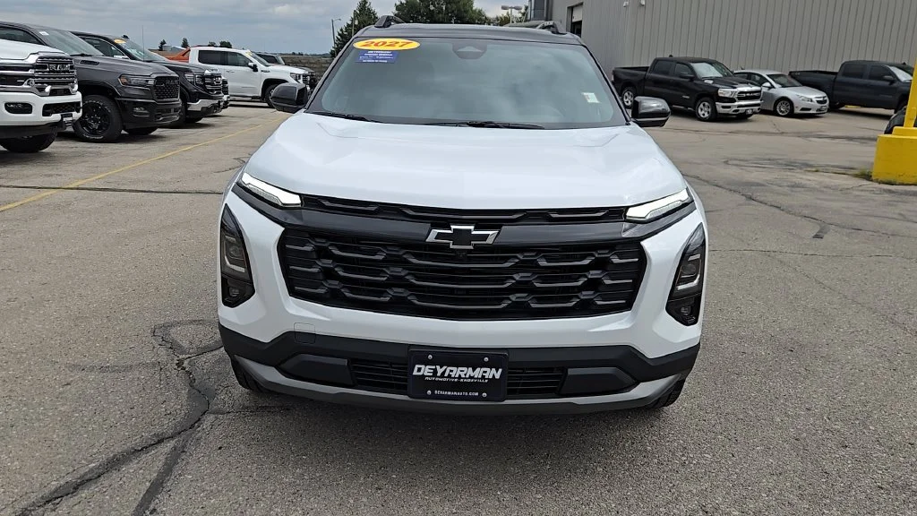 New 2027 Summit White Chevrolet LT image 3