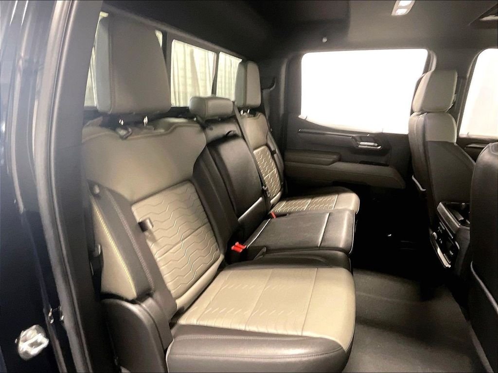 Used 2022 Black Chevrolet ZR2 image 16