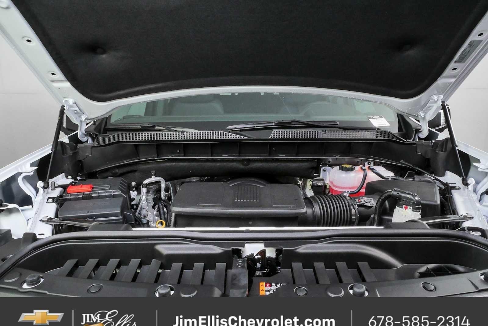 New 2026 Summit White Chevrolet RST image 34
