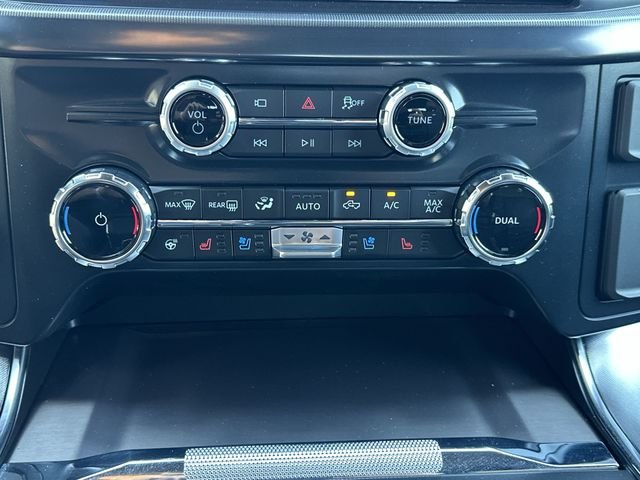 New 2026 Carbonized Gray Metallic Ford Platinum® image 18
