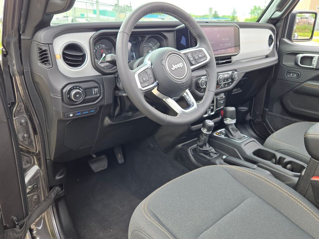Certified Used 2025 Gray Jeep Sahara 4xe image 19