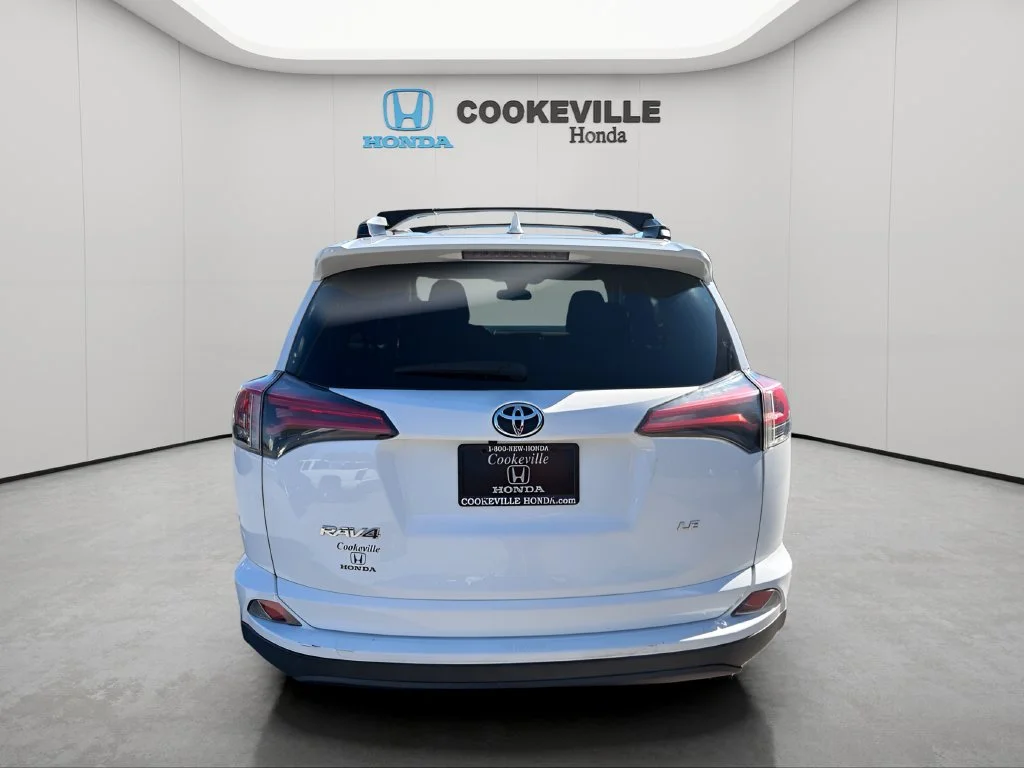 Used 2018 Super White Toyota LE image 6
