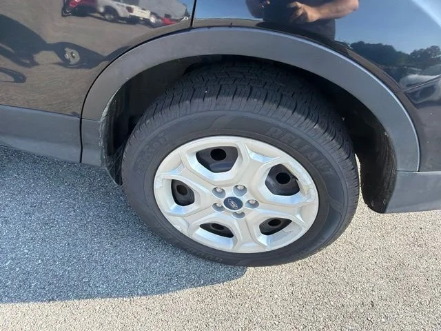 Used 2019 Black Ford S image 7