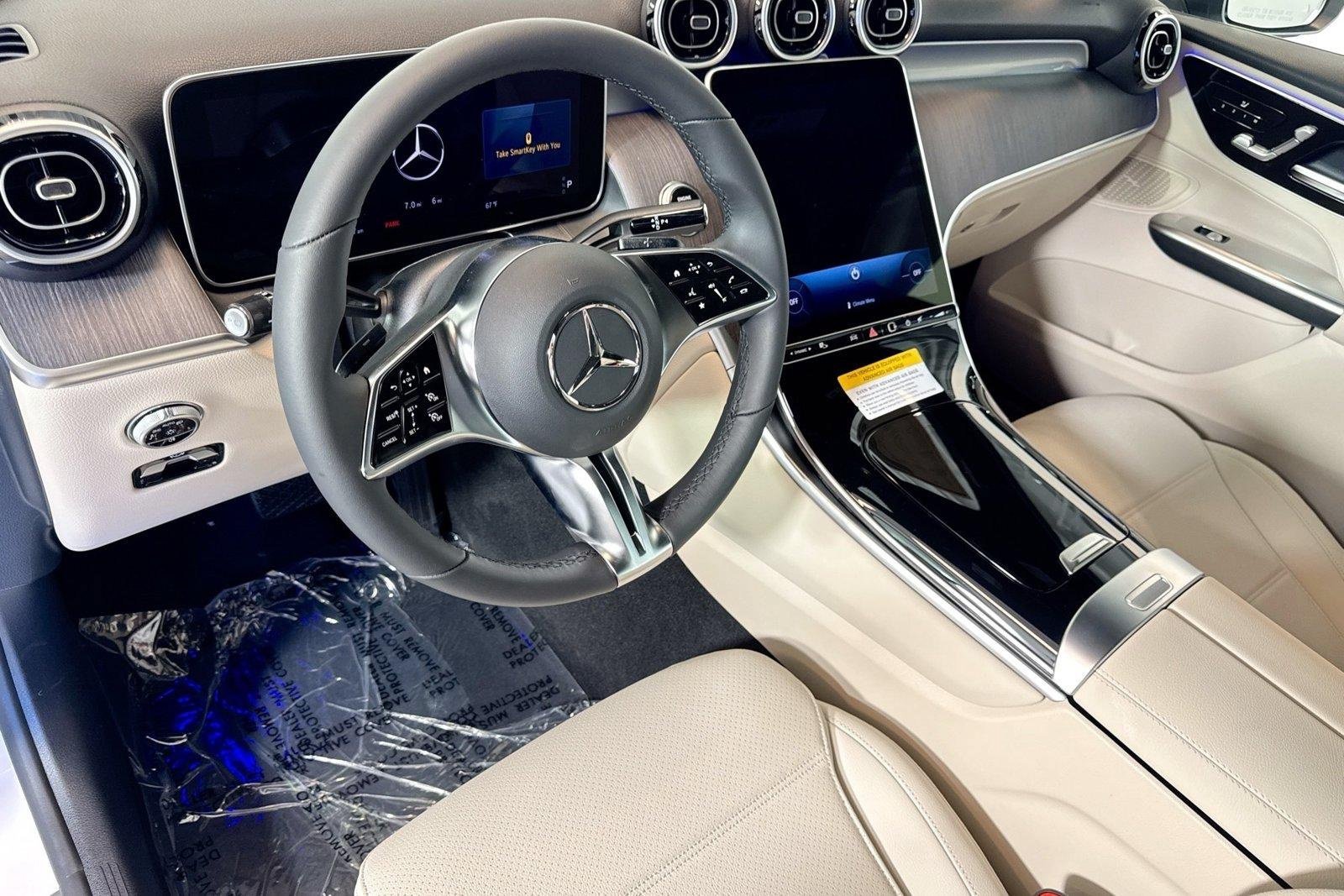 New 2026 Polar White Mercedes-Benz GLC 300 image 9