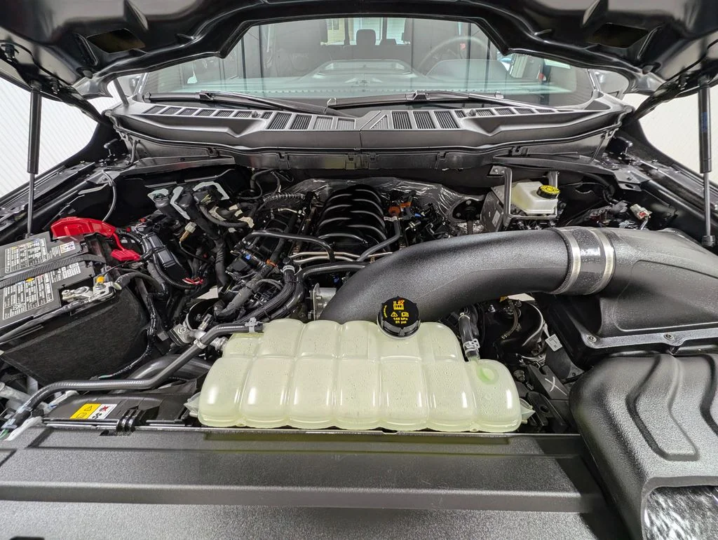 New 2026 Carbonized Gray Metallic Ford Lariat® image 34